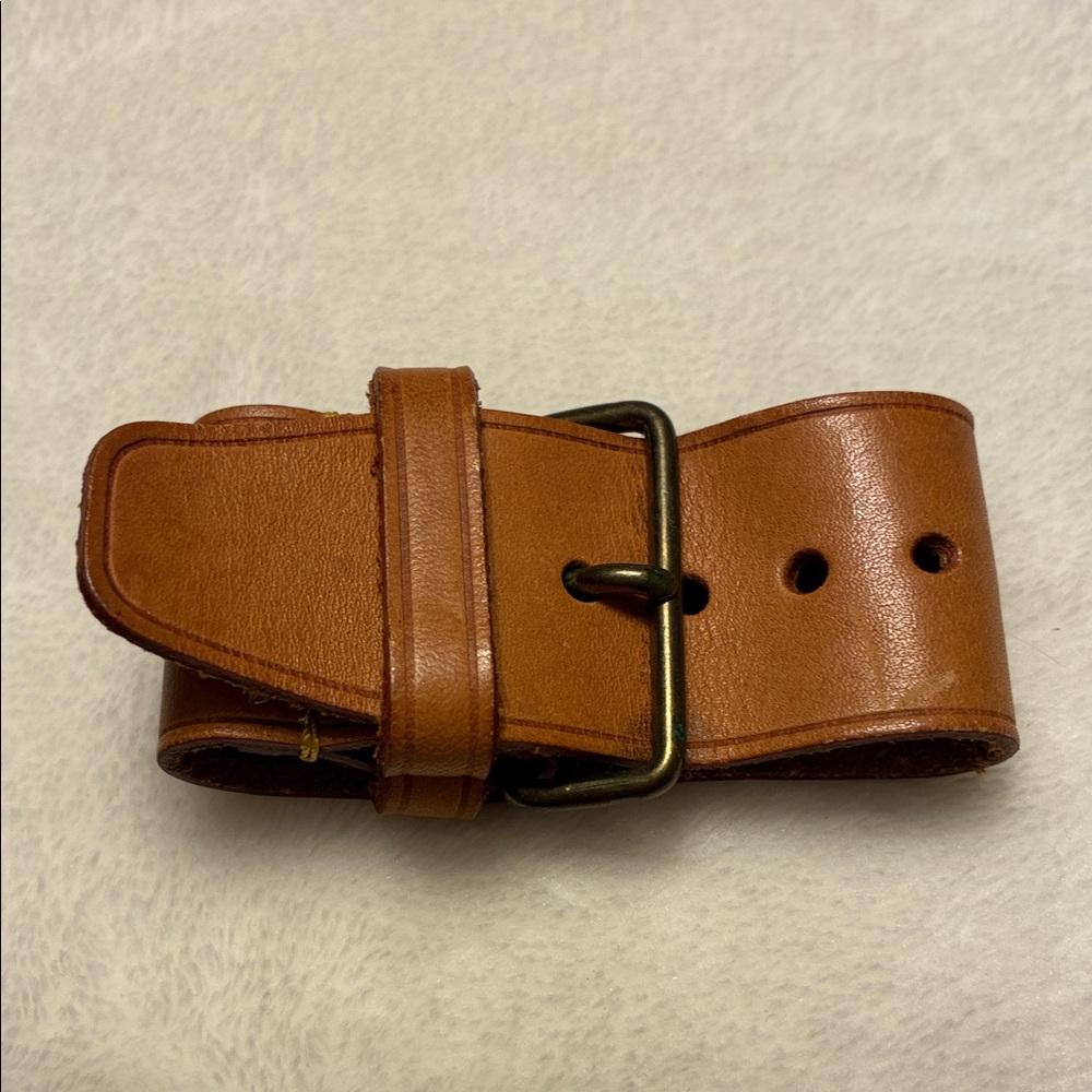 Authentic Louis Vuitton Leather Poignet